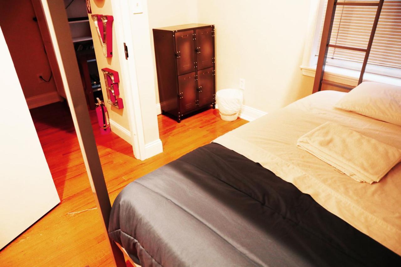 Duo Housing (Adults Only) Hostel Washington Exterior photo