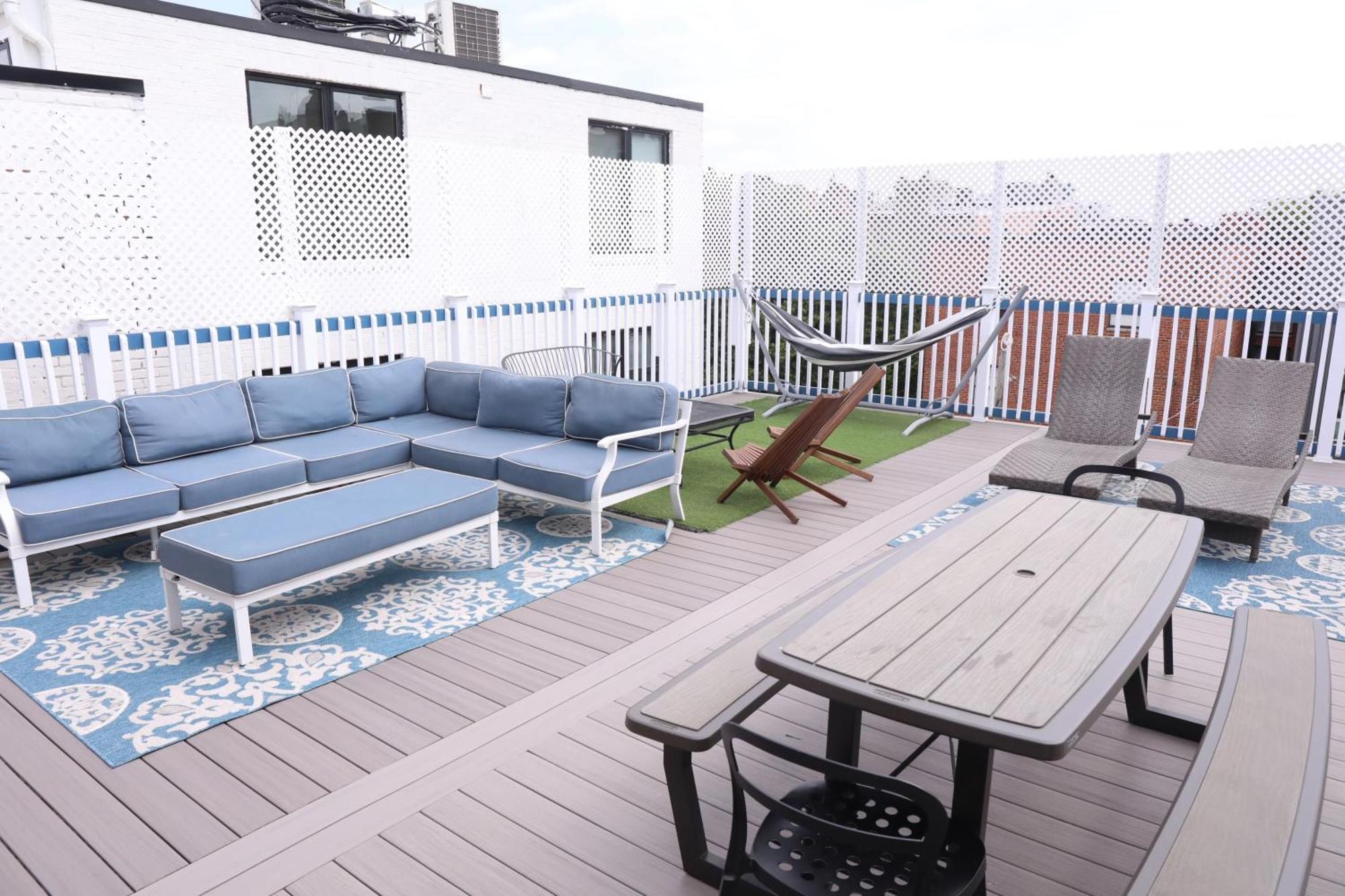 Duo Housing (Adults Only) Hostel Washington Exterior photo