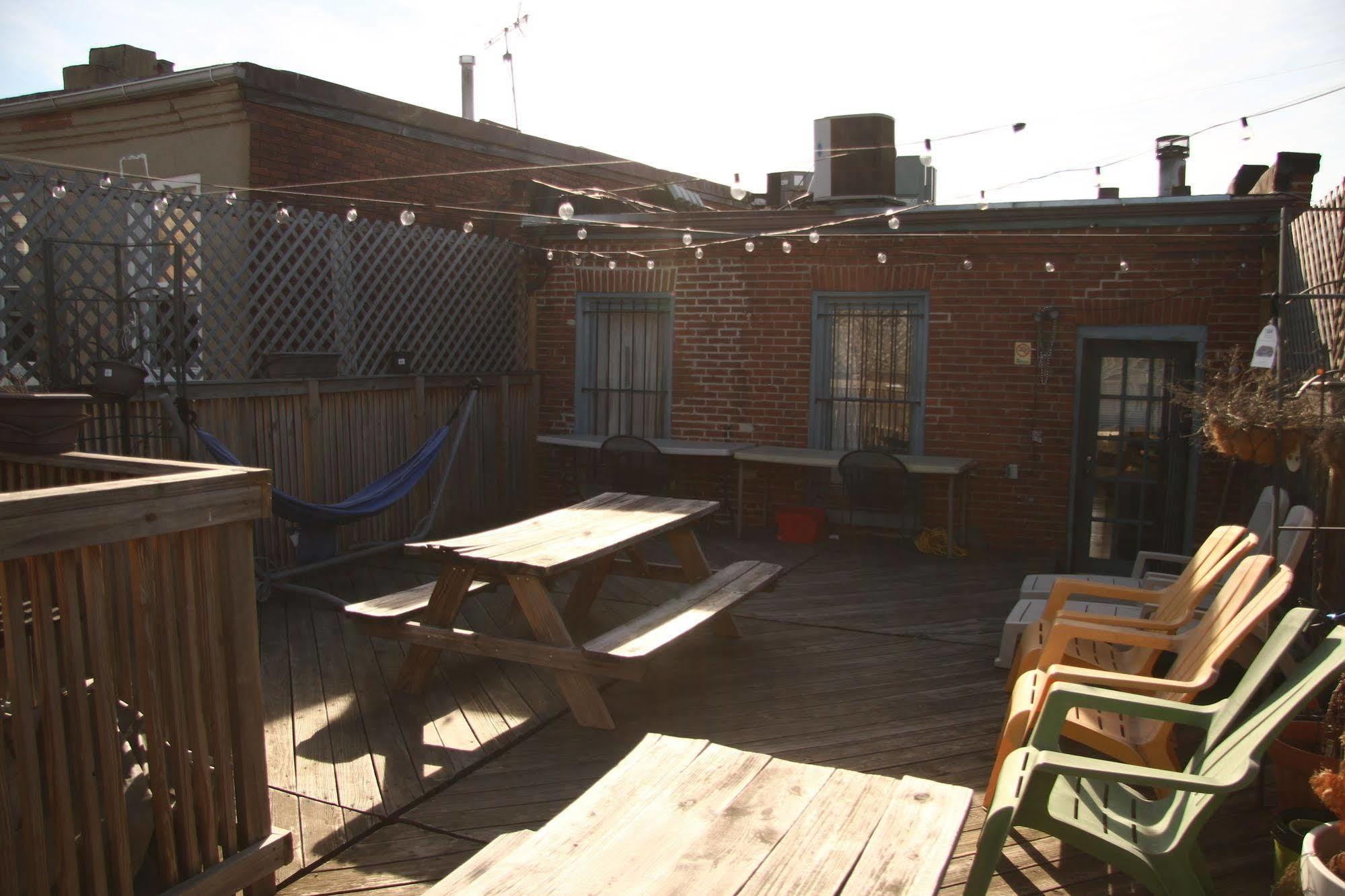 Duo Housing (Adults Only) Hostel Washington Exterior photo